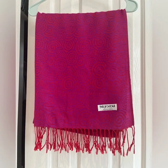 Pashmina Scarf in Fuchsia Pattern - Picture 1 of 11
